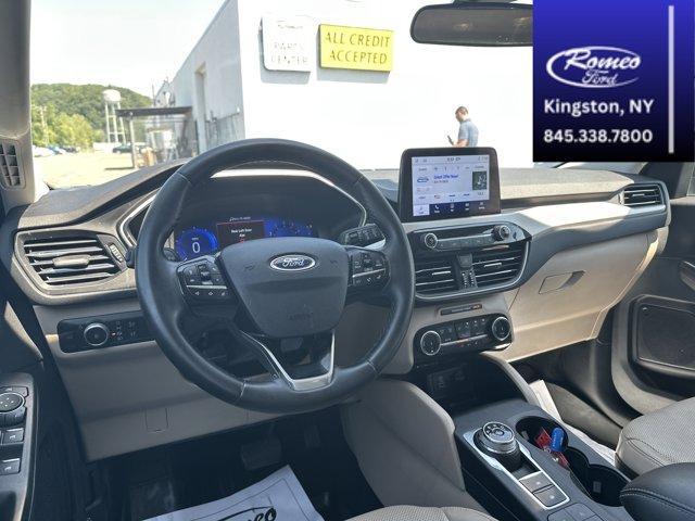 used 2022 Ford Escape car, priced at $25,995