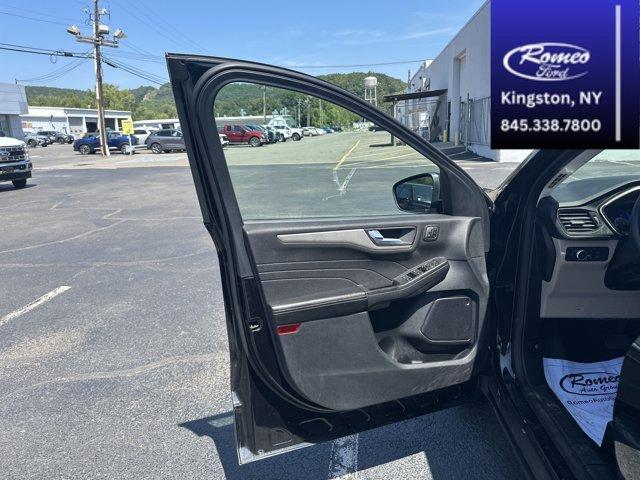 used 2022 Ford Escape car, priced at $25,995