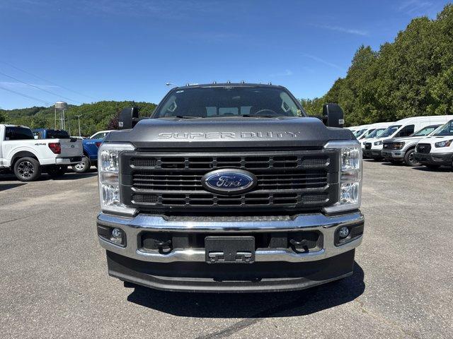 new 2025 Ford F-250 car, priced at $55,215