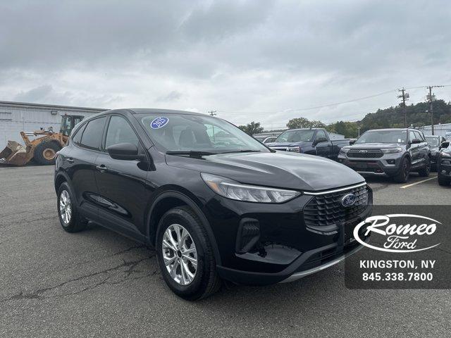 new 2025 Ford Escape car, priced at $31,450