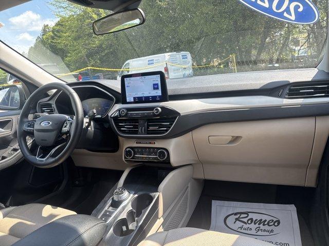 used 2022 Ford Escape car, priced at $25,995
