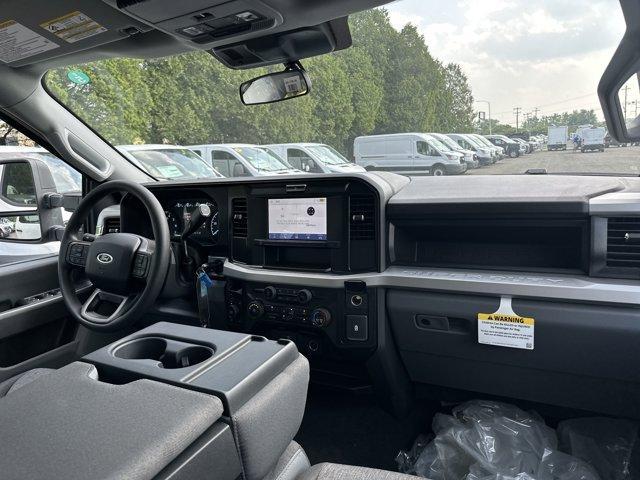 new 2025 Ford F-250 car, priced at $61,945