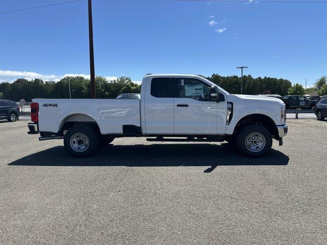 new 2025 Ford F-250 car, priced at $55,215