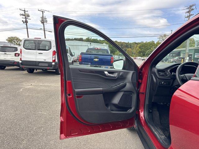 used 2023 Ford Escape car, priced at $26,995