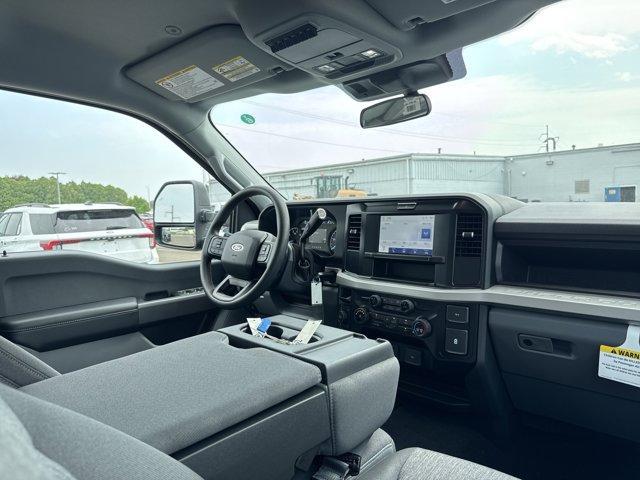 new 2025 Ford F-250 car, priced at $61,945