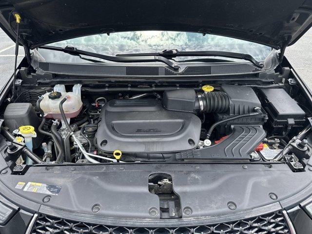 used 2023 Chrysler Pacifica car, priced at $25,550