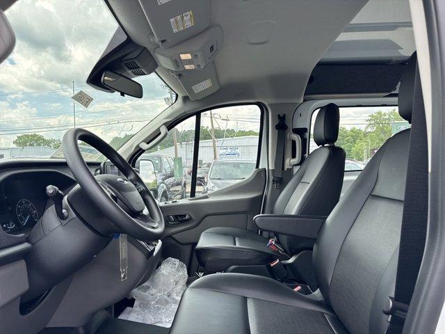 new 2025 Ford Transit-150 car