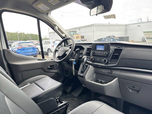 new 2025 Ford Transit-150 car