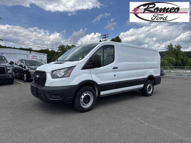 new 2025 Ford Transit-150 car