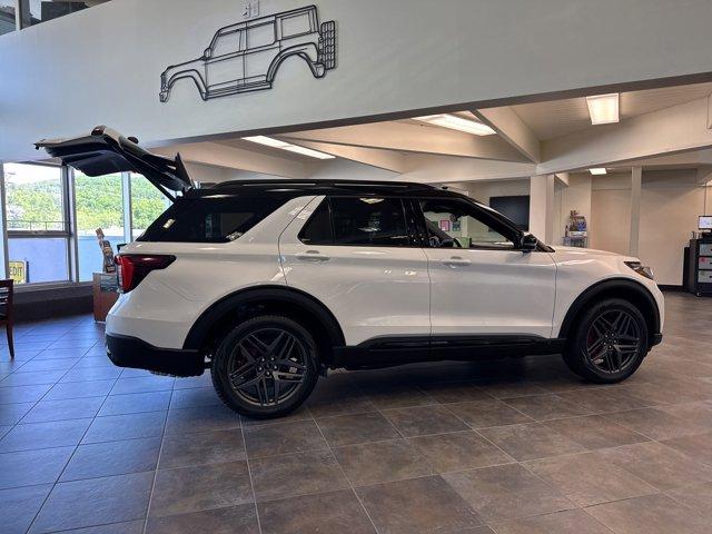 new 2025 Ford Explorer car, priced at $53,444