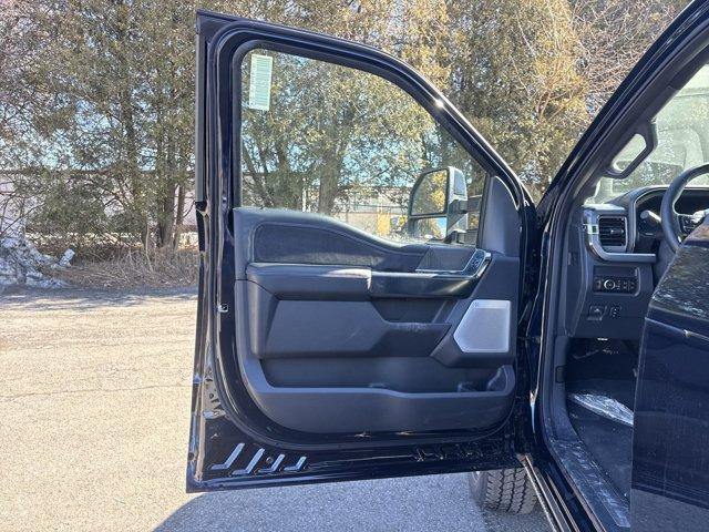 new 2025 Ford F-250 car, priced at $92,420