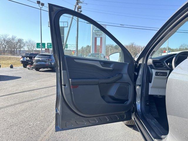 new 2025 Ford Escape car, priced at $30,689