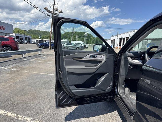 new 2025 Ford Explorer car, priced at $46,705