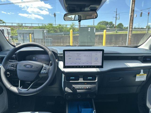 new 2025 Ford Maverick car, priced at $35,095