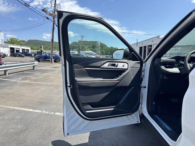 new 2025 Ford Explorer car, priced at $54,095