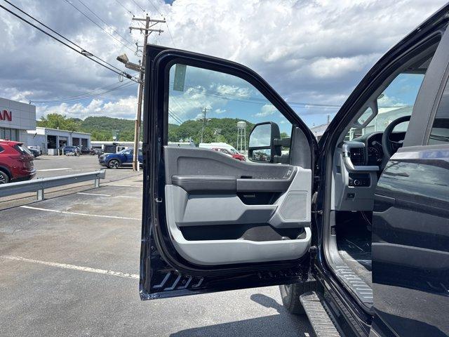 new 2025 Ford F-250 car, priced at $61,945