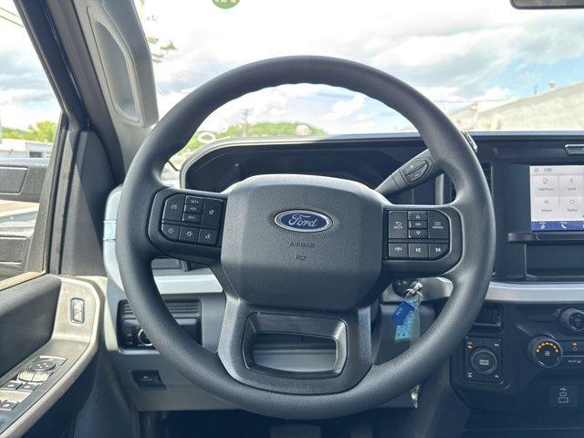 new 2025 Ford F-250 car, priced at $61,945