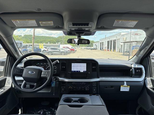 new 2025 Ford F-250 car, priced at $61,945