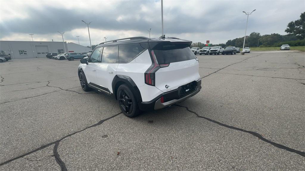 new 2026 Kia EV9 car, priced at $70,432
