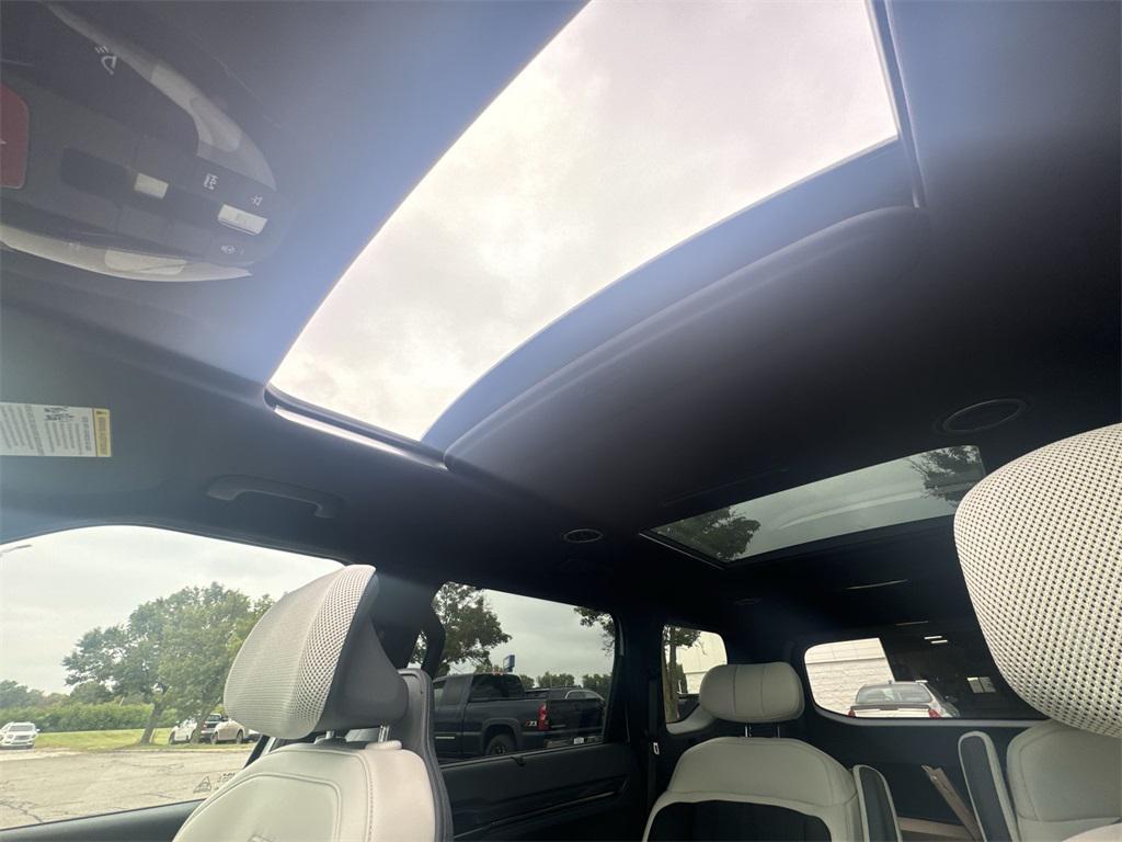 new 2026 Kia EV9 car, priced at $70,432