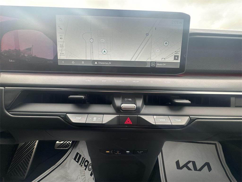 new 2026 Kia EV9 car, priced at $70,432