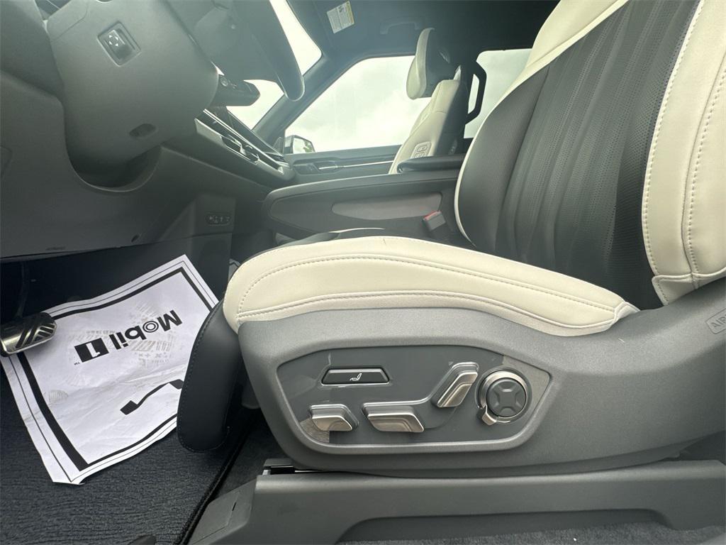 new 2026 Kia EV9 car, priced at $70,432