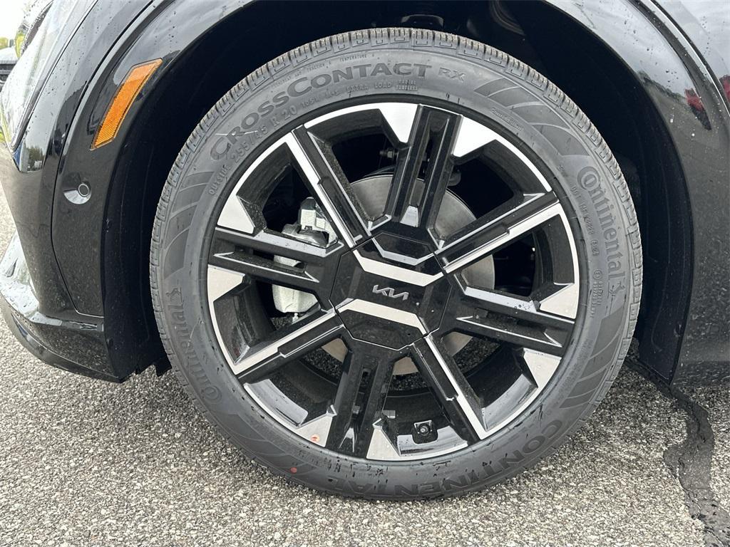 new 2025 Kia EV6 car, priced at $55,673