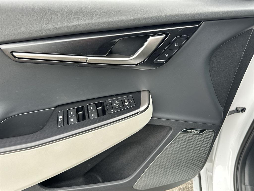 new 2025 Kia EV6 car, priced at $55,721