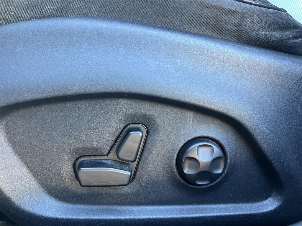 used 2018 Jeep Compass car, priced at $15,377