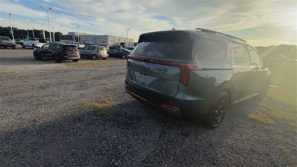 used 2025 Kia Carnival car, priced at $46,477