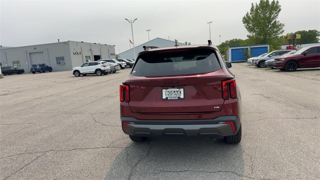 new 2025 Kia Sorento car, priced at $43,357