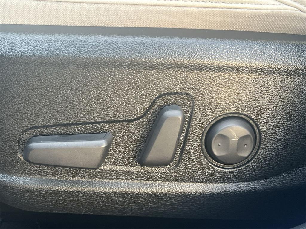 used 2023 Kia Seltos car, priced at $22,977