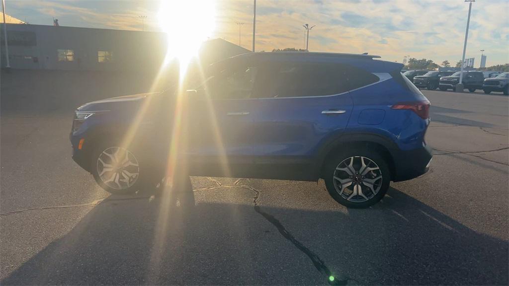 used 2023 Kia Seltos car, priced at $22,977