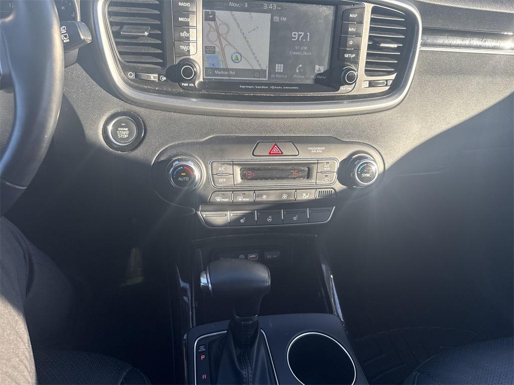 used 2019 Kia Sorento car, priced at $18,977