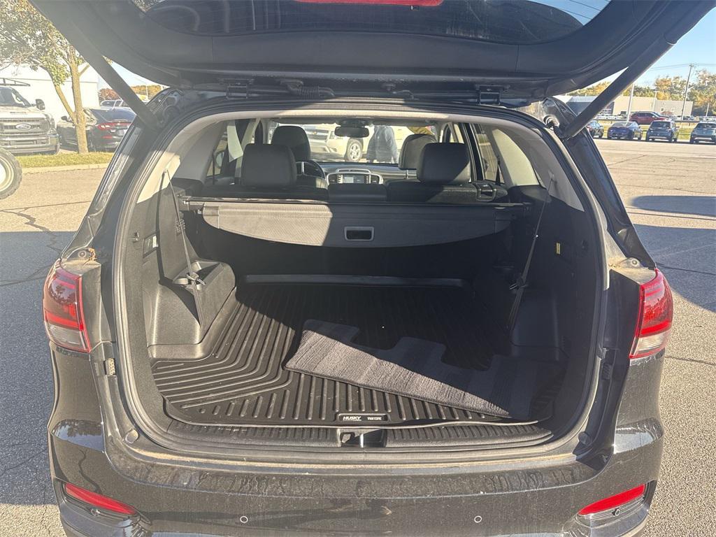 used 2019 Kia Sorento car, priced at $18,977