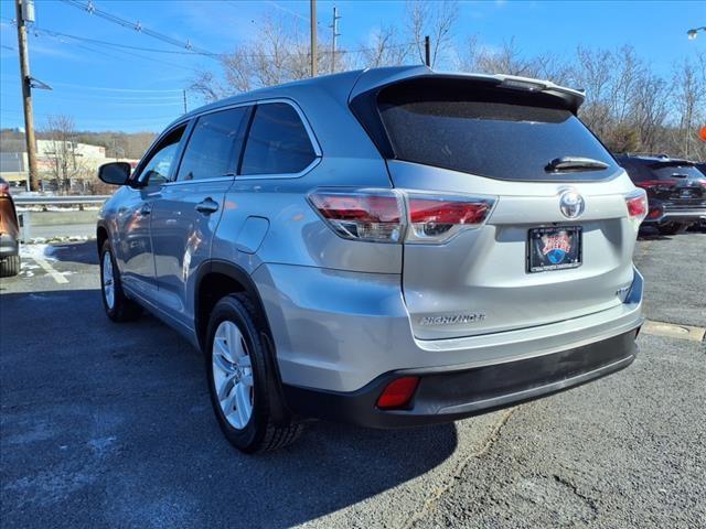 used 2015 Toyota Highlander car, priced at $17,128