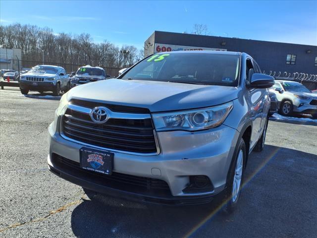 used 2015 Toyota Highlander car, priced at $17,128