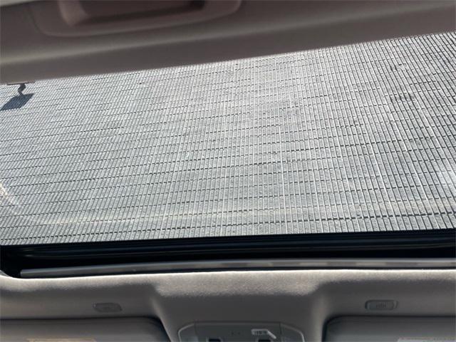 used 2023 Toyota Highlander car, priced at $34,412