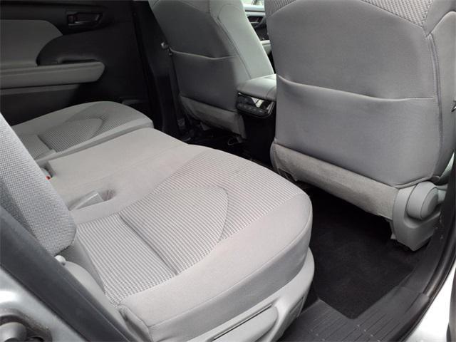 used 2022 Toyota Highlander car, priced at $31,521