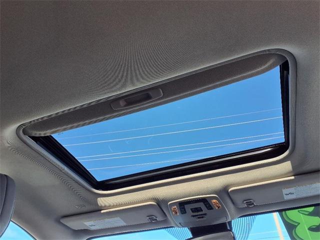 used 2023 Toyota Sienna car