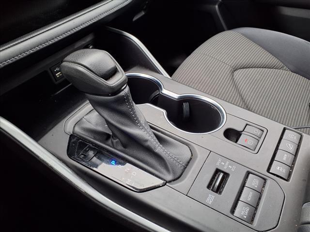 used 2022 Toyota Highlander car, priced at $26,746