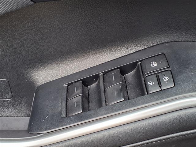 used 2022 Toyota Highlander car, priced at $26,746