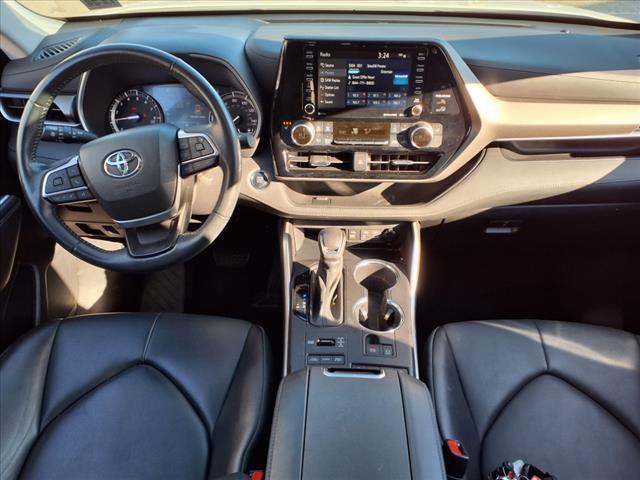 used 2022 Toyota Highlander car, priced at $37,335