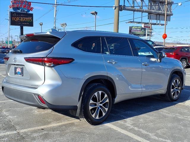 used 2021 Toyota Highlander car, priced at $31,927