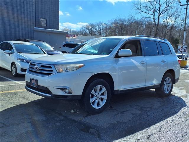 used 2012 Toyota Highlander car, priced at $5,440