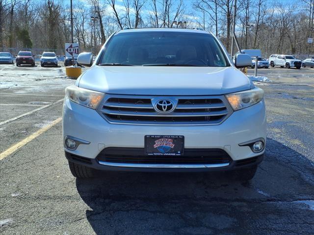 used 2012 Toyota Highlander car, priced at $5,440