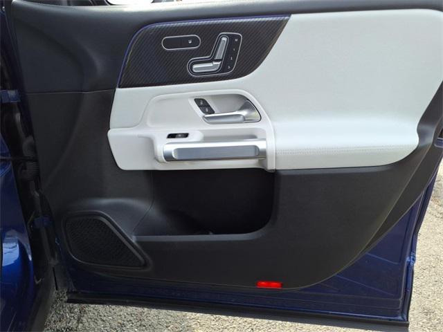 used 2020 Mercedes-Benz GLB 250 car, priced at $26,395