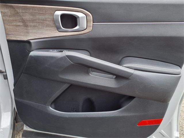 used 2022 Kia Sorento car, priced at $26,935