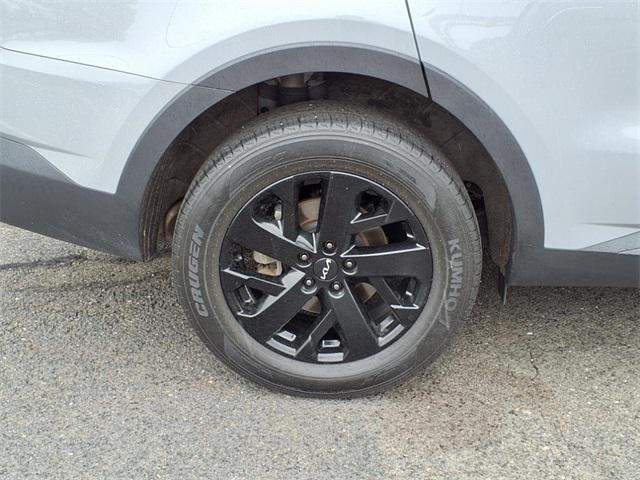 used 2022 Kia Sorento car, priced at $26,935