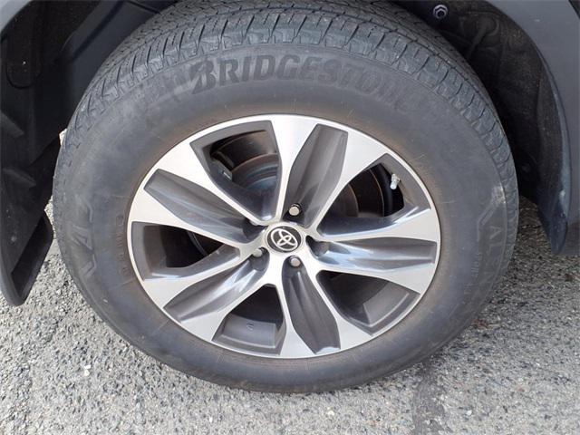 used 2022 Toyota Highlander car, priced at $33,785